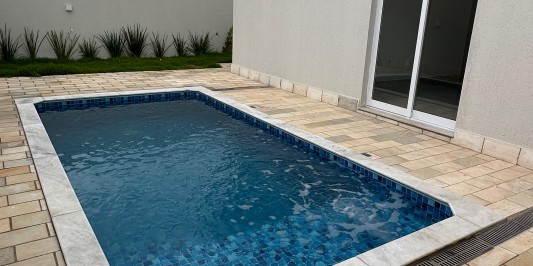 Casa nova a venda no Condomínio Soleil bairro Bongue