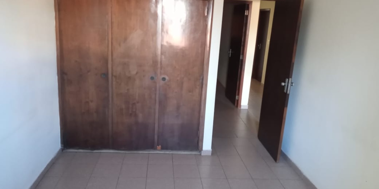 Casa à Venda 3 dormitórios no Nova América