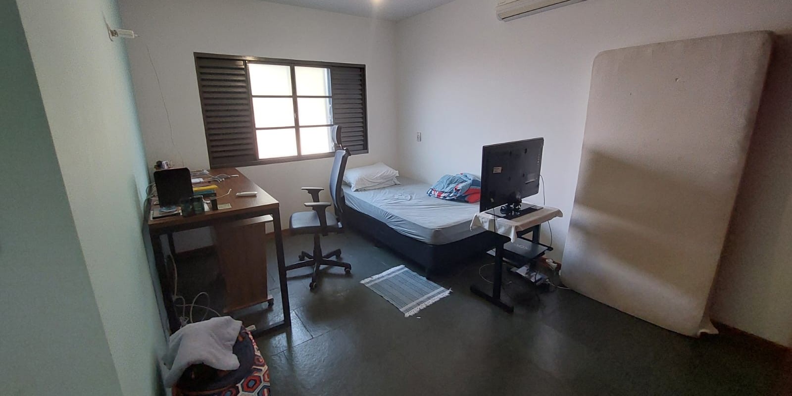 Casa a venda no bairro Santa Cecília