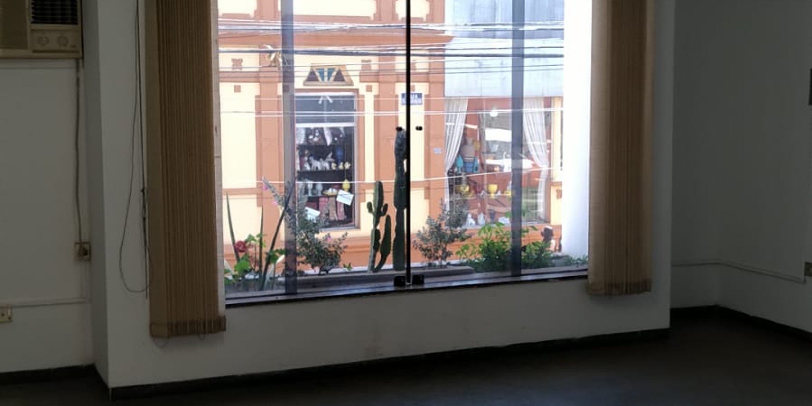 Casa no centro 3 dormitórios