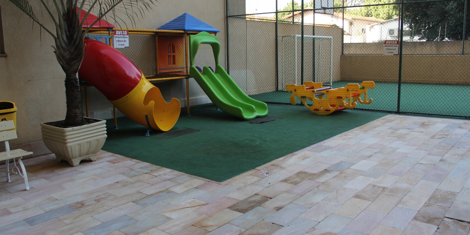 Cobertura com 3 suítes à Venda - Centro