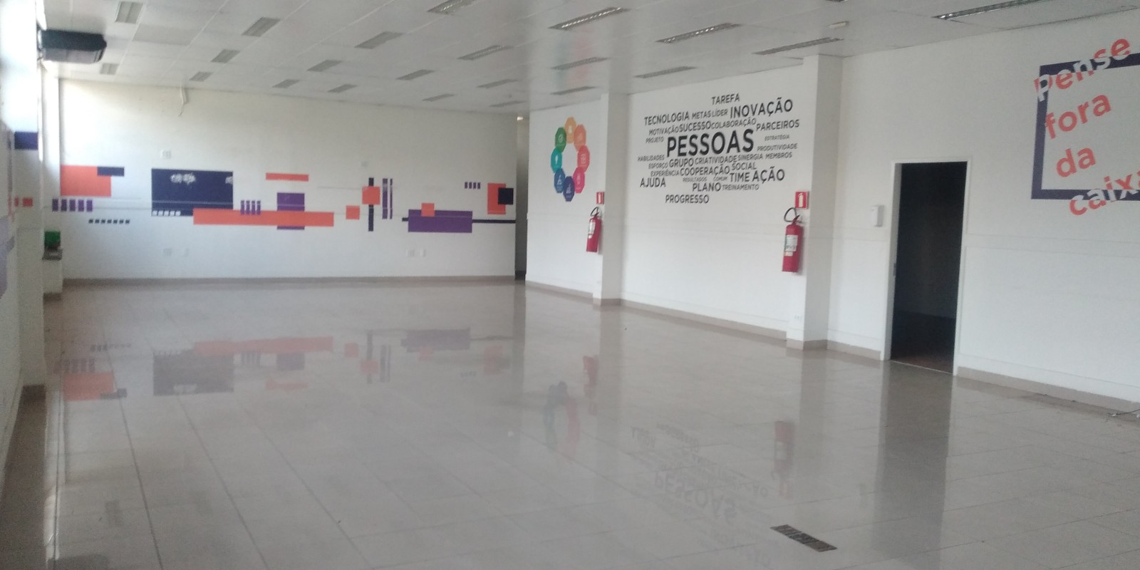 Conjunto comercial Vende ou Aluga no Centro