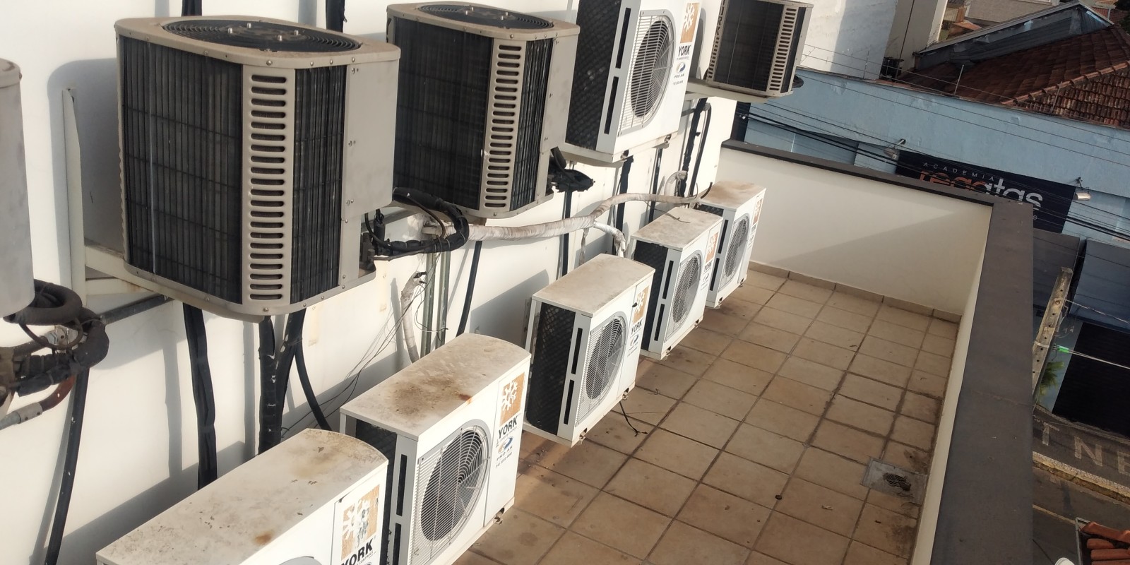 Conjunto comercial Vende ou Aluga no Centro