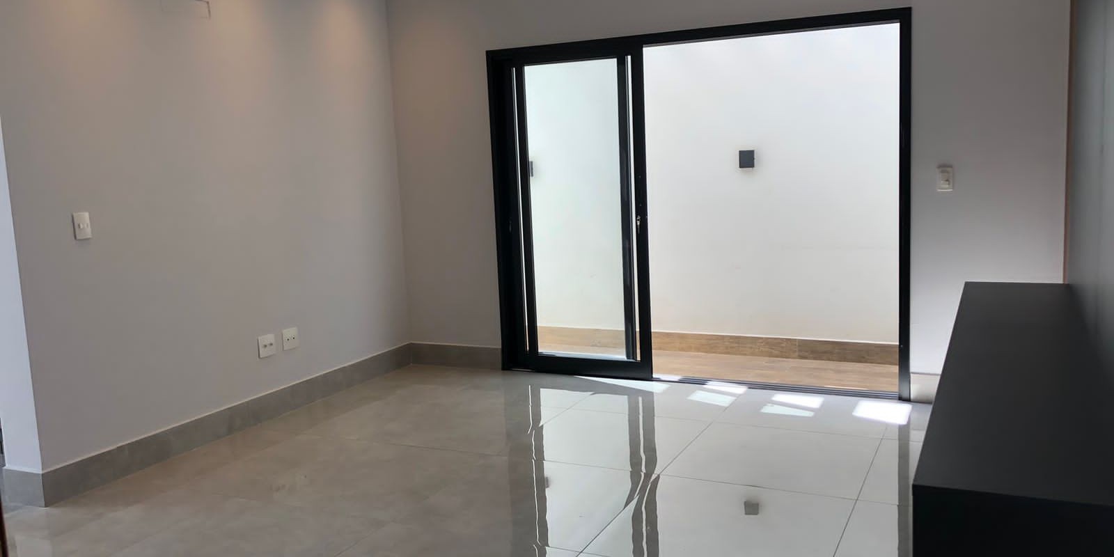 Casa nova a venda no Condomínio Lazuli