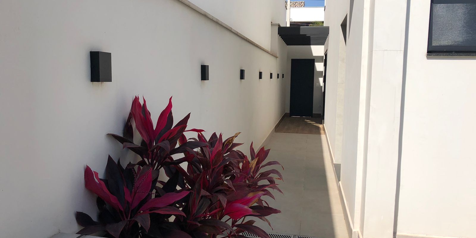 Casa nova a venda no Condomínio Lazuli