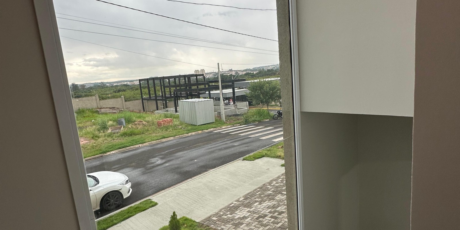 Casa nova a venda no Condomínio Soleil bairro Bongue