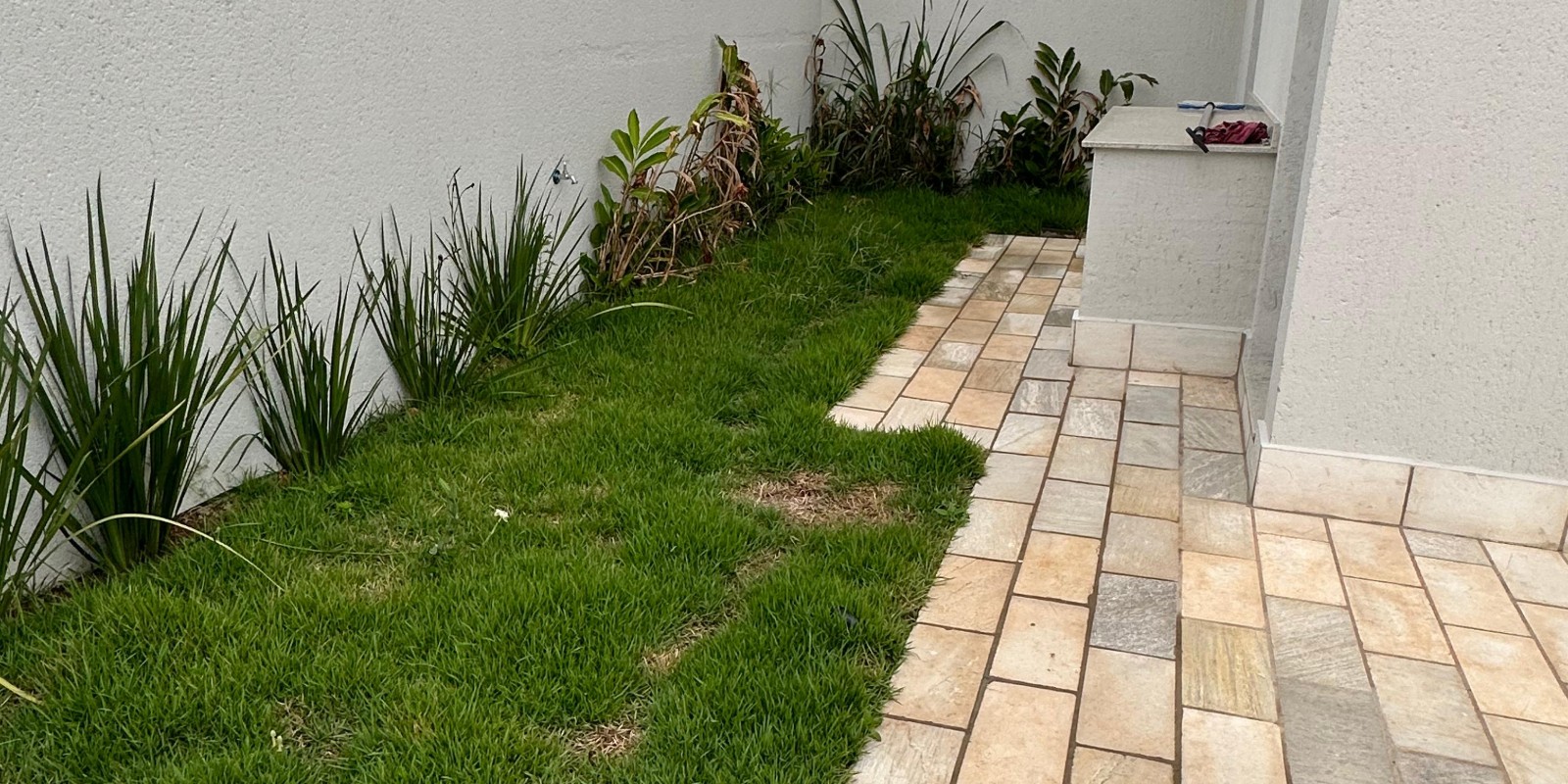 Casa nova a venda no Condomínio Soleil bairro Bongue