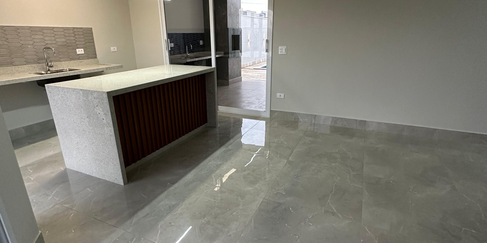 Casa nova a venda no Condomínio Soleil bairro Bongue