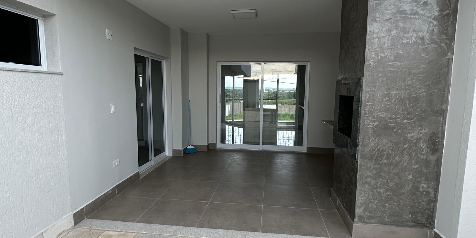 Casa nova a venda no Condomínio Soleil bairro Bongue
