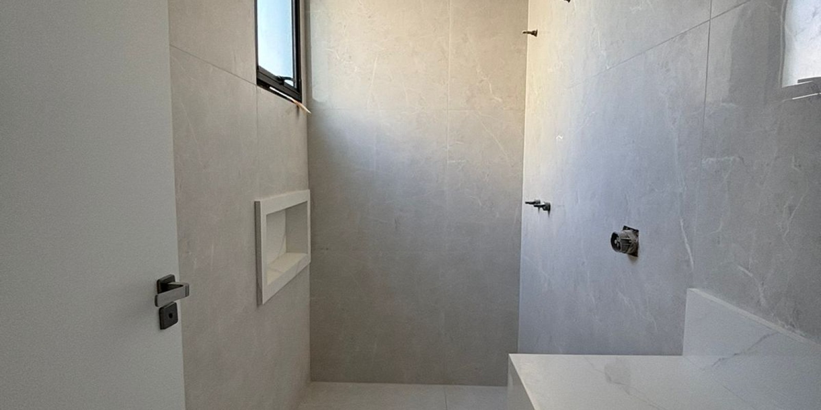 Casa a venda no condomínio Villa D