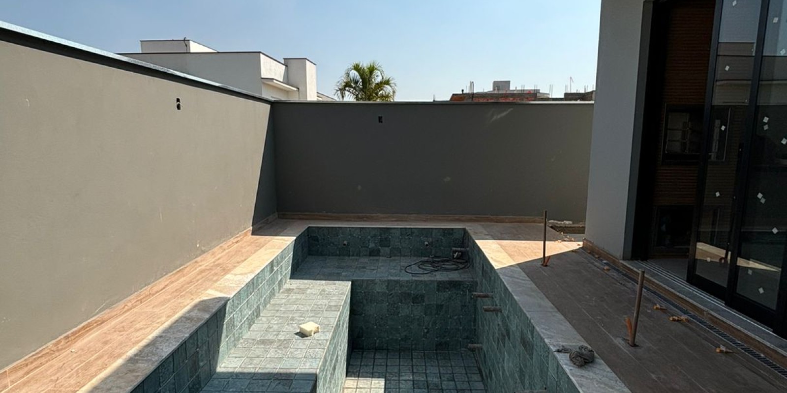 Casa a venda no condomínio Villa D