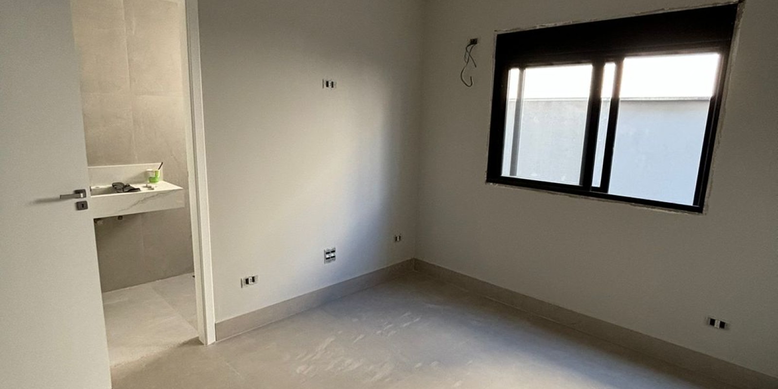 Casa a venda no condomínio Villa D