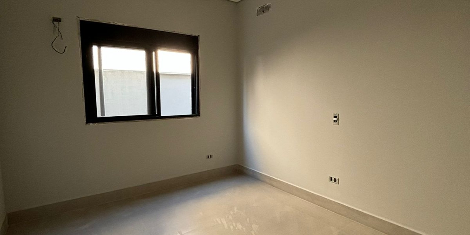 Casa a venda no condomínio Villa D