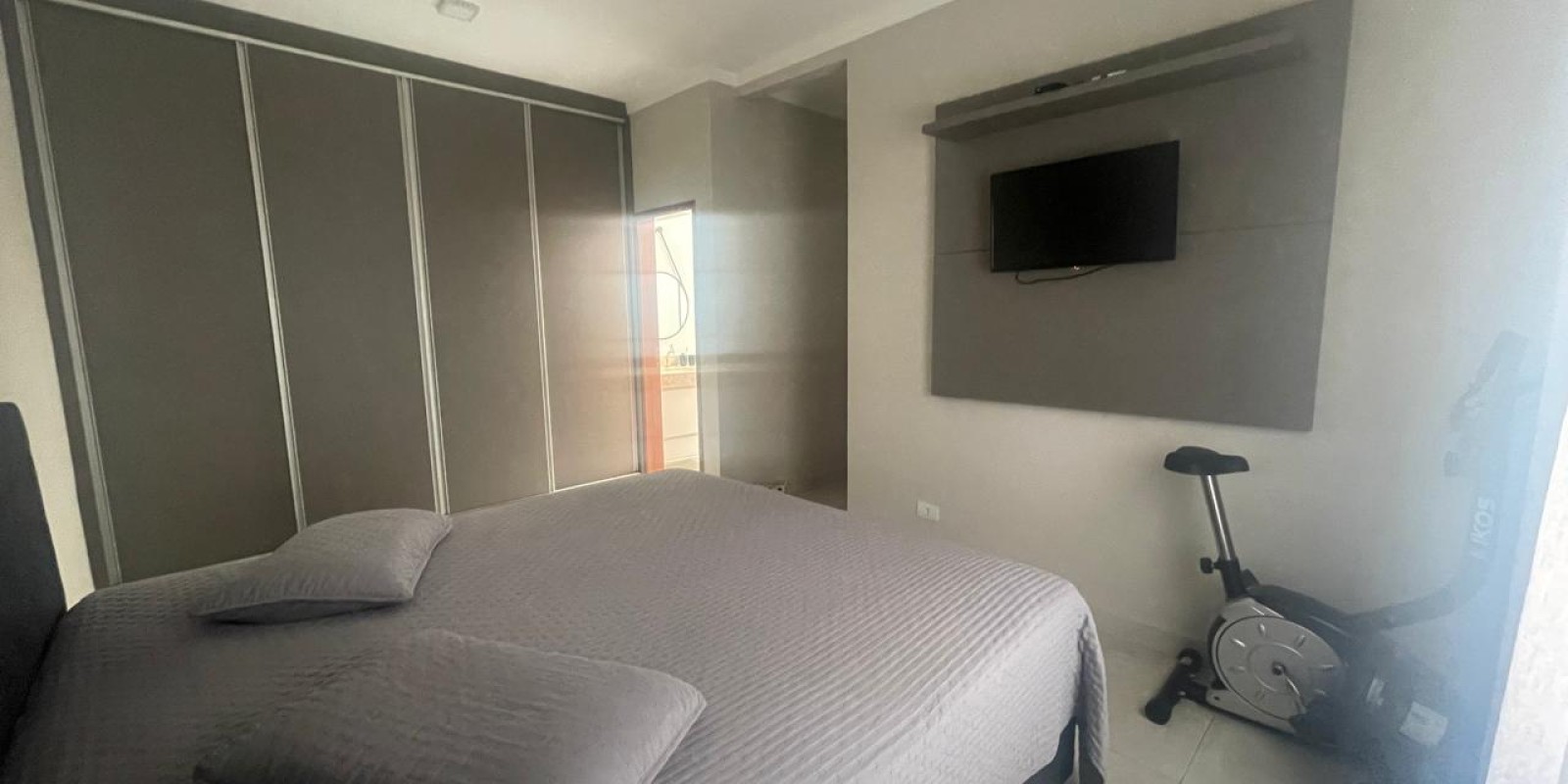 Casa a venda no bairro Água Branca