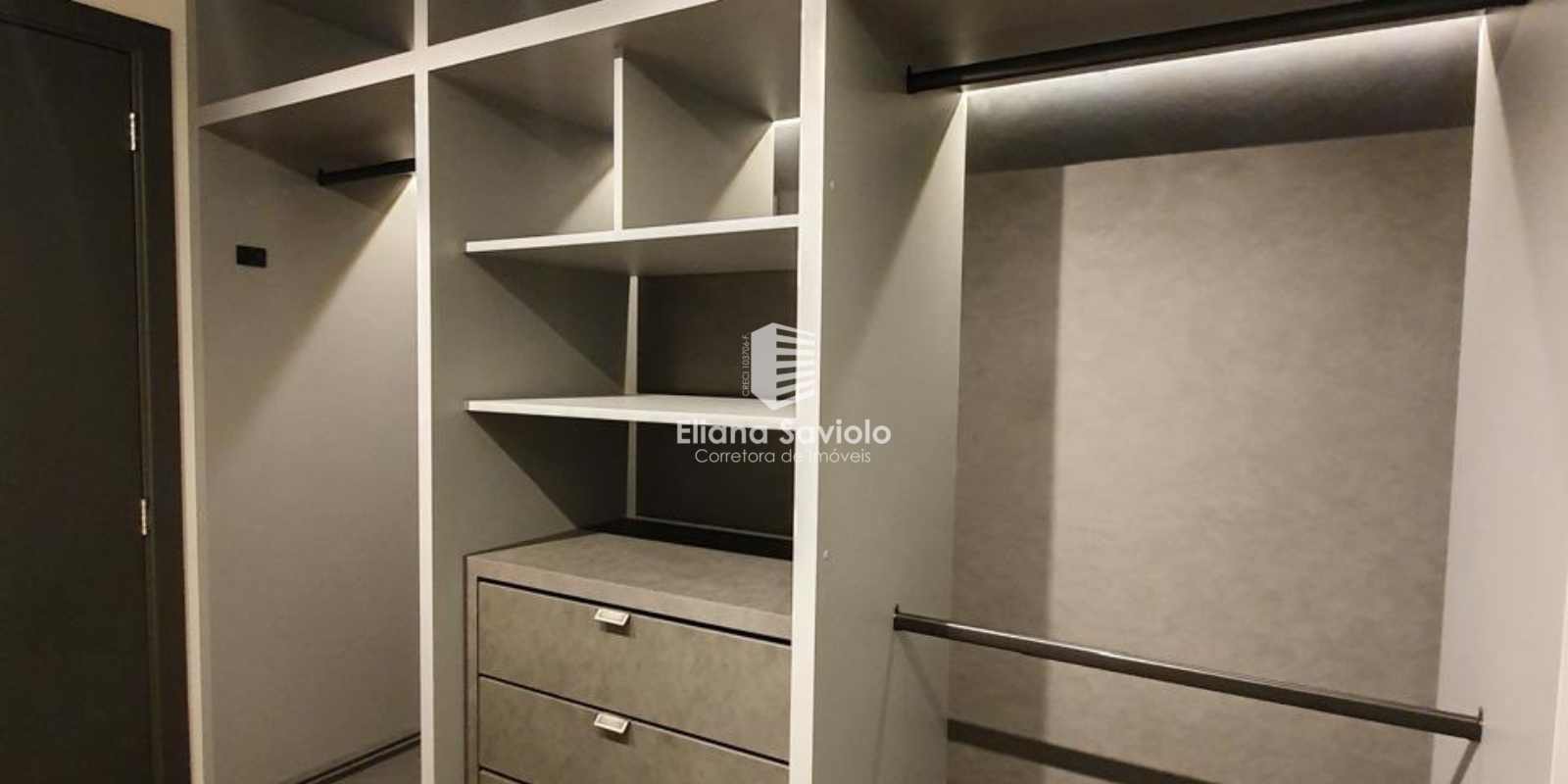 Apartamento à venda Praça das Araucárias