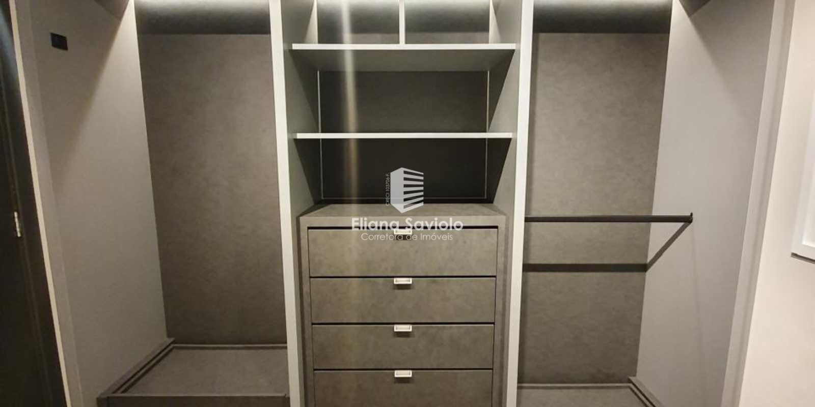Apartamento à venda Praça das Araucárias